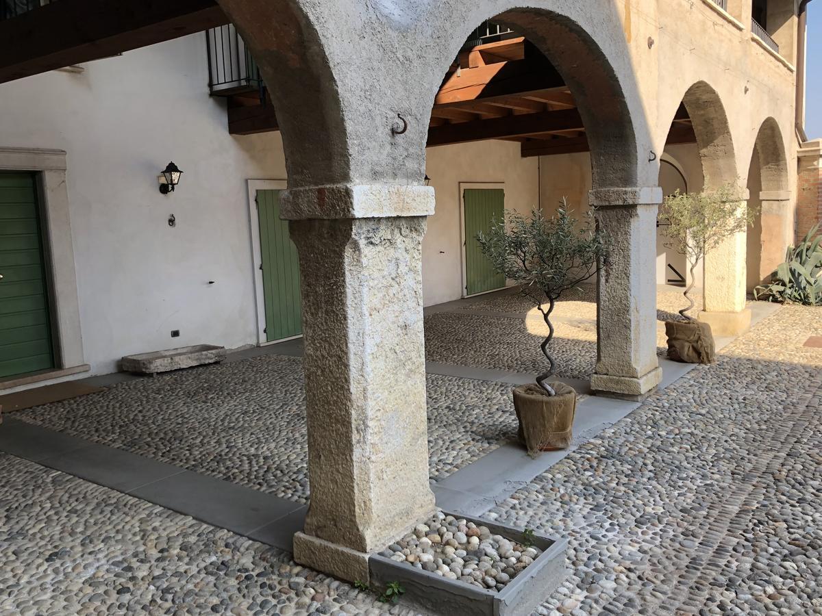 Agrigturismo Monte Cicogna Farm stay Moniga del Garda